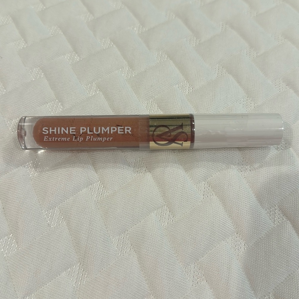 NWT VS Lip Plumper